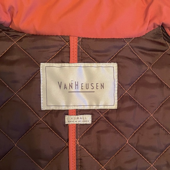 Van Heusen Outer Vest - Women’s XS - Picture 3 of 3